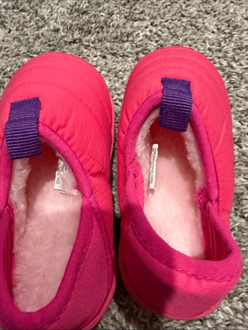 wonder nation Hot Pink Quilted I Slip-On Kids Slippers 7/8 (never worn)